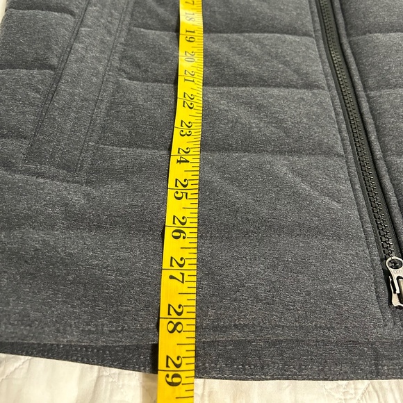 ARIAT Rebar Valiant Stretch Canvas Insulated Vest - Picture 9 of 11